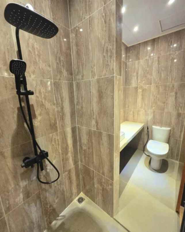 rumah full furnished 2 lantai 7 menit kampus upn jogja