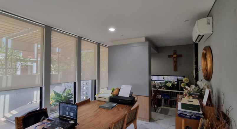 rumah hook di pondok nirwana rungkut baruk surabaya