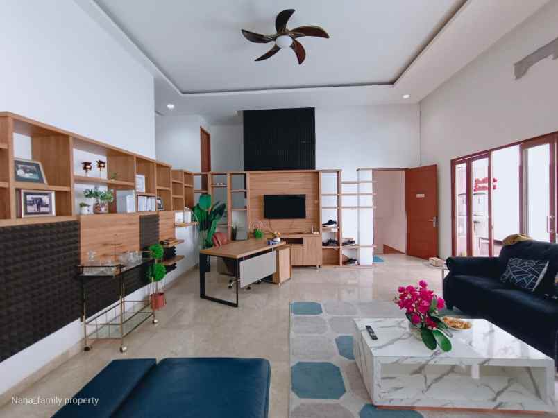 rumah impian area joglo 5 1 kt pool garasi 4 mobil shm