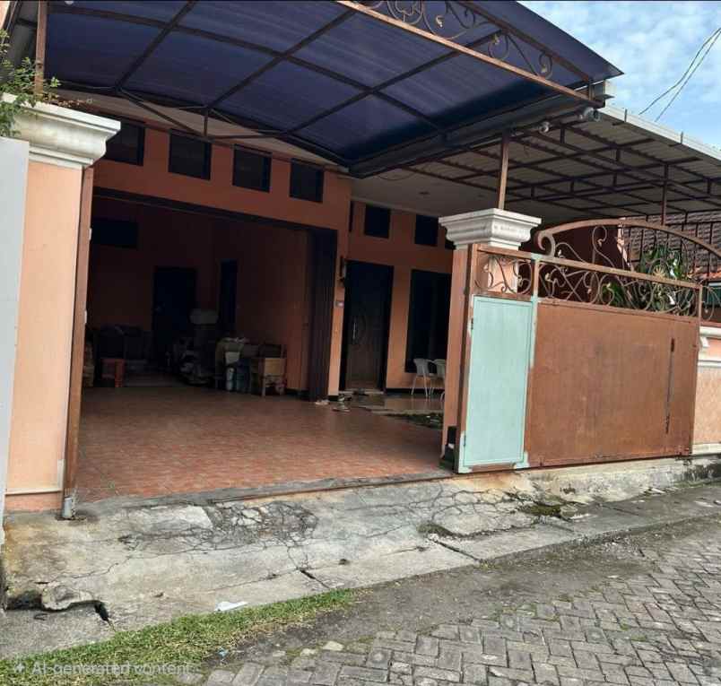rumah jl besuki perak timur strategis