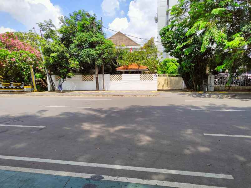 rumah jl pangeran diponegoro kenari