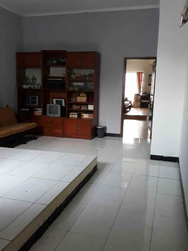 rumah jl pengadegan raya jakarta