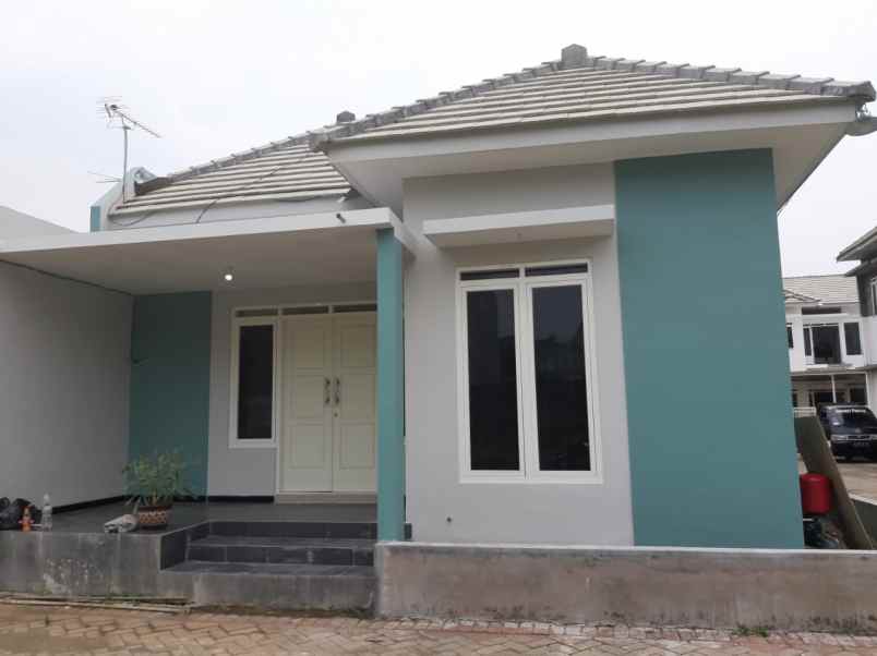 rumah jl terusan danau kerinci