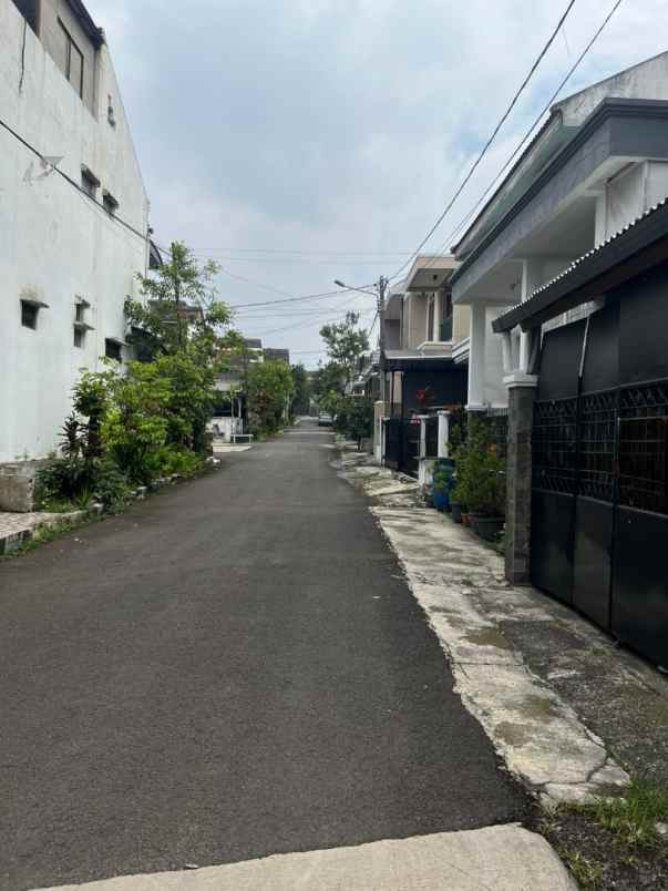 rumah komplek cibabat cimahi row jalan besar shm