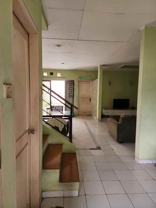 rumah lama di griyaloka sektor 1 3 bsd