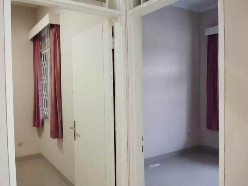 rumah luas 10x15 150m type 3kt taman pulogebang cakung