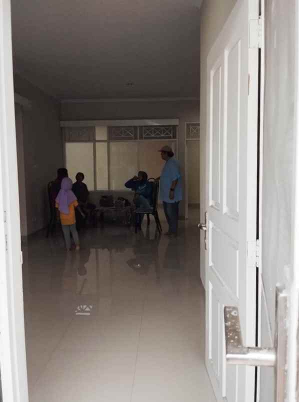 rumah luas 10x15 150m type 3kt taman pulogebang cakung