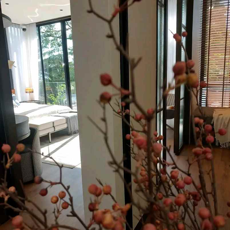 rumah mewah 2 lantai di lippo central karawaci