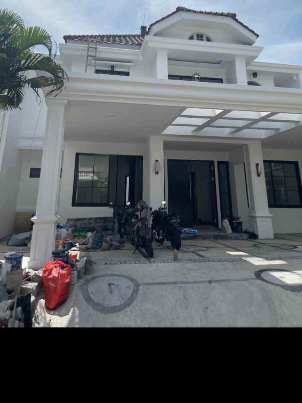 rumah mewah classic pakuwon city lt216