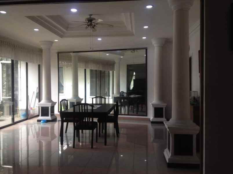 rumah mewah di bintaro