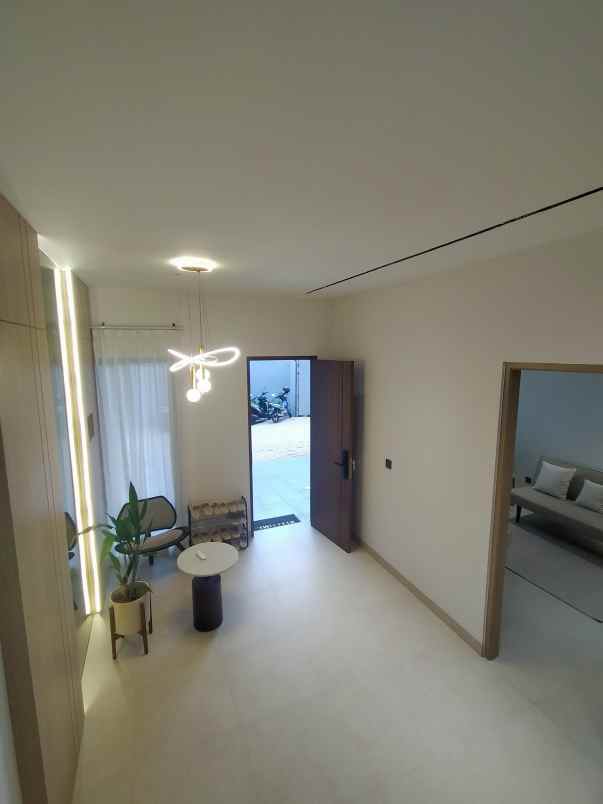 rumah mewah di cilandak jagakarsa jakarta selatan