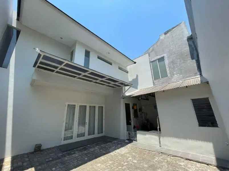 rumah mewah di komplek alam galaxy water terrace