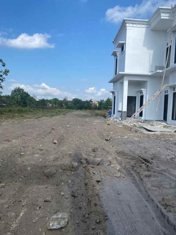 rumah mewah inden 2 lantai di tengah kota klaten