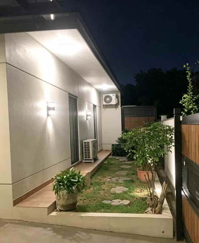 rumah mewah jatiwaringin 1 lantai lt 226 m siap huni