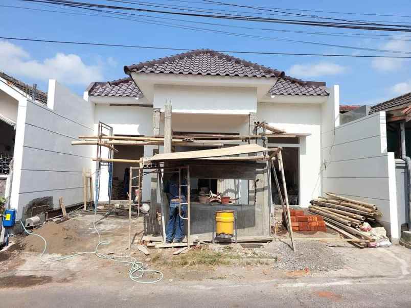 rumah mewah modern 1 lantai di candi mendut