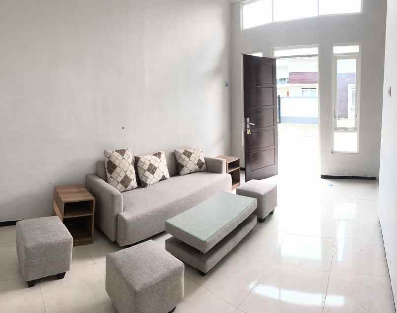 rumah modern 1 lantai dekat unikama