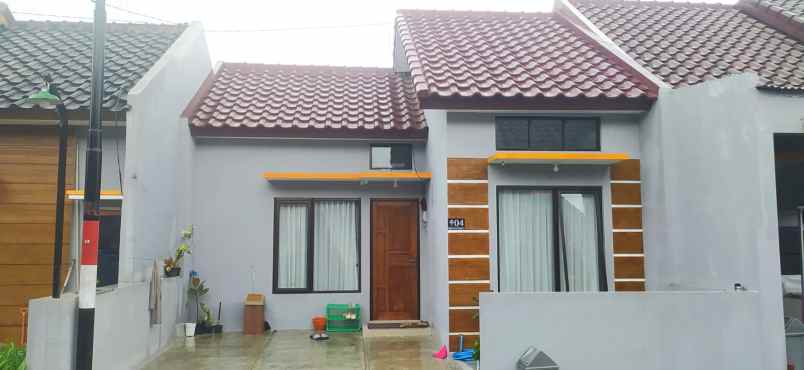 rumah modern minimalis lokasi strategis di singosari