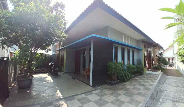 rumah murah 150 247m2 di pusat kota bekasi