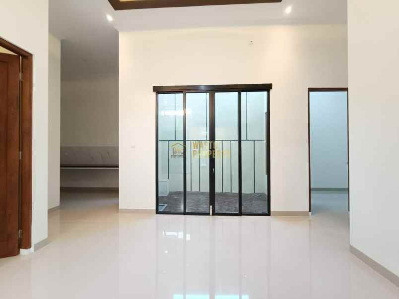 rumah murah 500 meter dari pasar cebongan siap huni