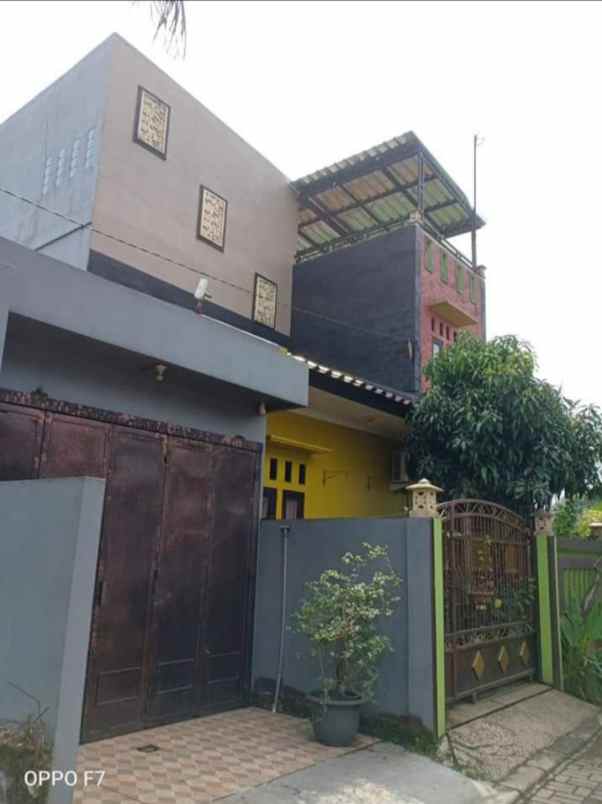 rumah second 3 lantai murah siap huni dicipayung depok