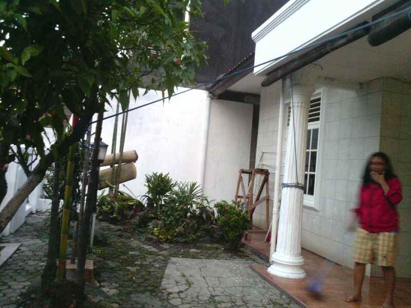 rumah second kebon jeruk jakarta barat