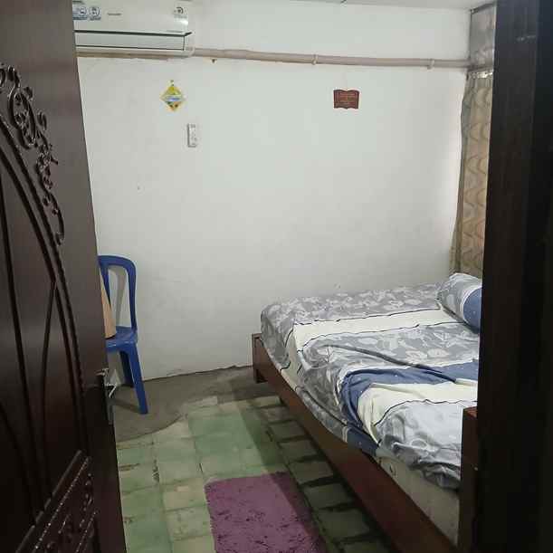 rumah second strategis bebas banjir di bekasi kota
