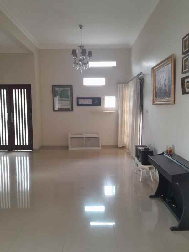 rumah siap huni lokasi di villa puncak tidar