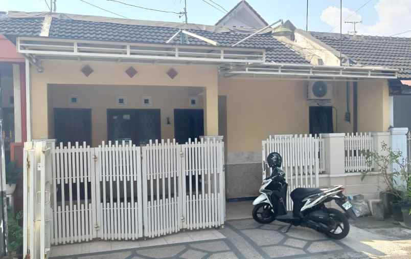 rumah siap huni lokasi strategis di kota malang