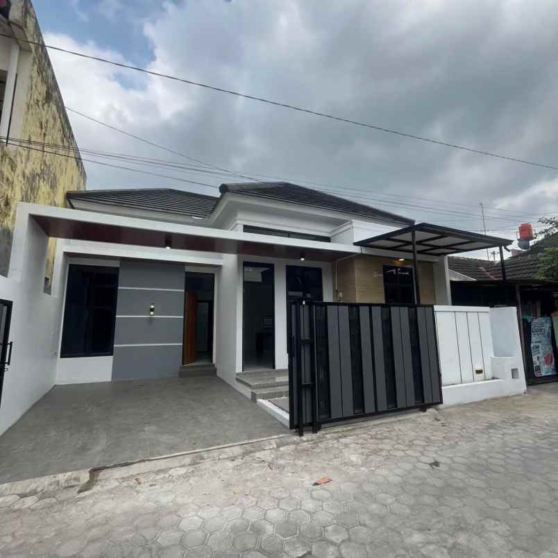 rumah siap huni shm dekat blok o ringroad jogja