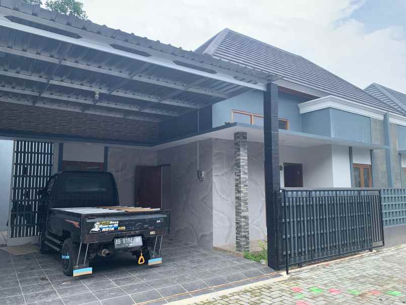 rumah siap huni tanah luas