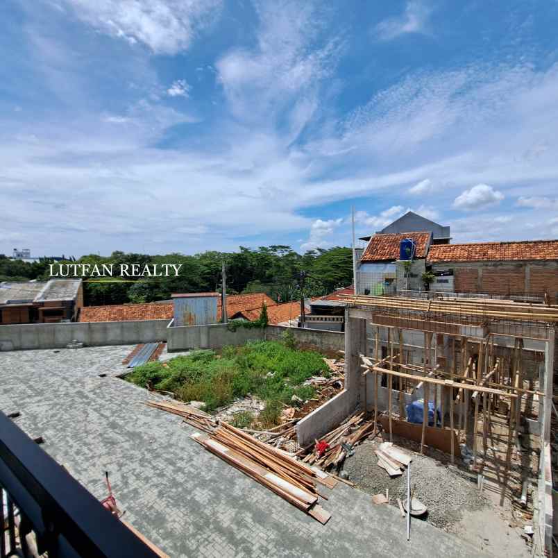 rumah tanjung barat dekat dalam cluster