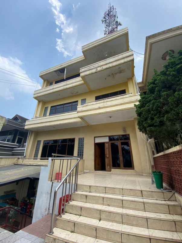 rumah usaha pasteur siap huni tengah kota bandung