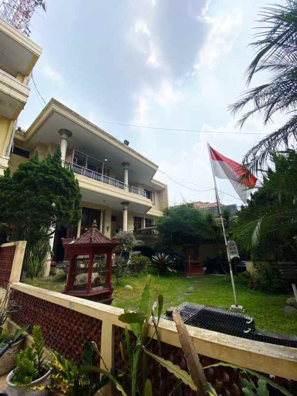 rumah usaha pasteur siap huni tengah kota bandung