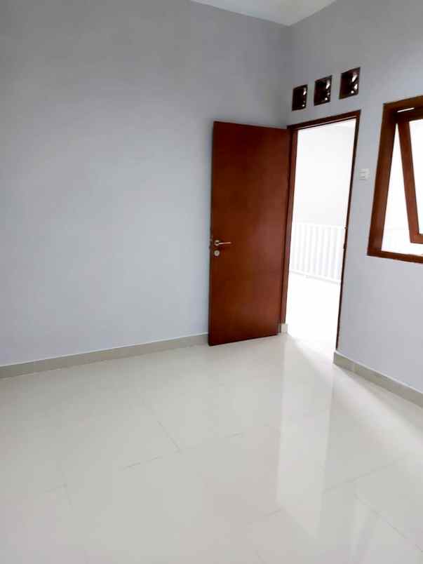 rumamh minimalis nyaman strategis di bandung siap huni