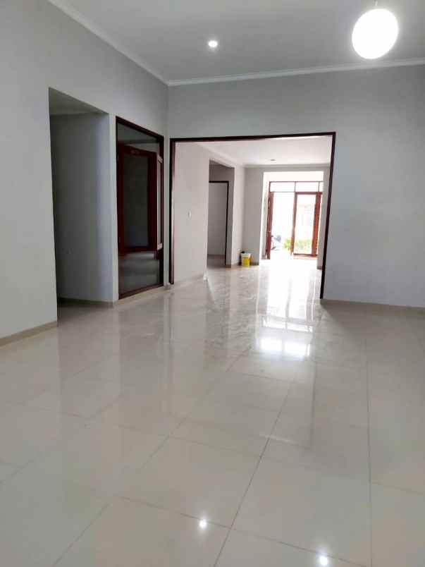 rumamh minimalis nyaman strategis di bandung siap huni