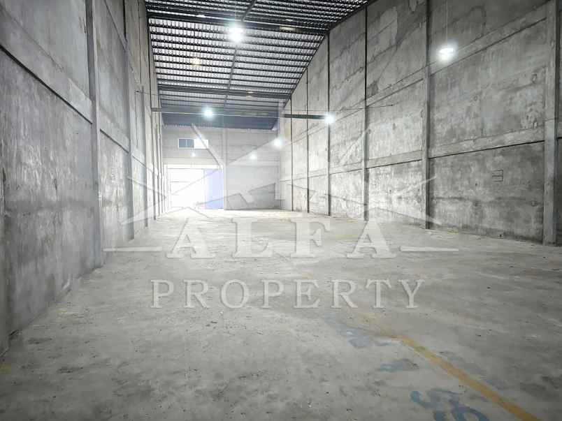 sewa cepat gudang ada kantor jalur kontainer 40ft