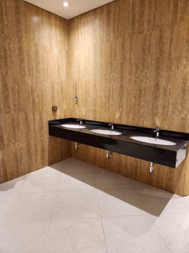 sewa gedung di jalan dago bandung jabar