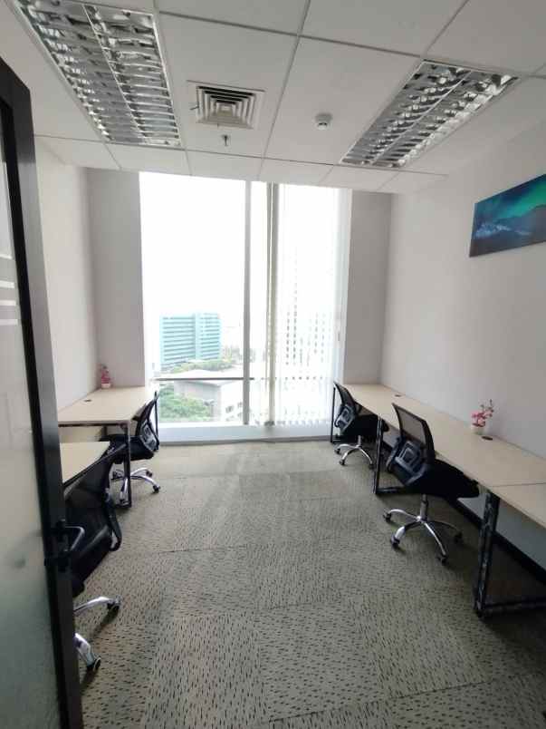 sewa kantor fully furnish baru semua tinggal masuk