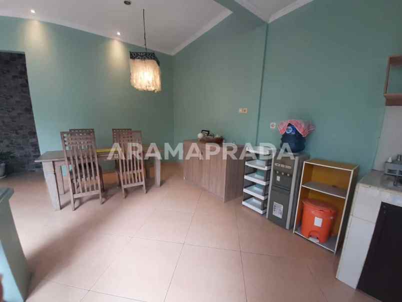 sewa villa 2 kamar lokasi startegis semer kerobokan