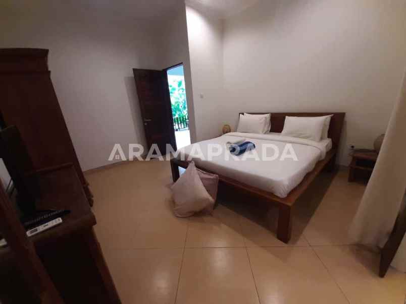 sewa villa 2 kamar lokasi startegis semer kerobokan