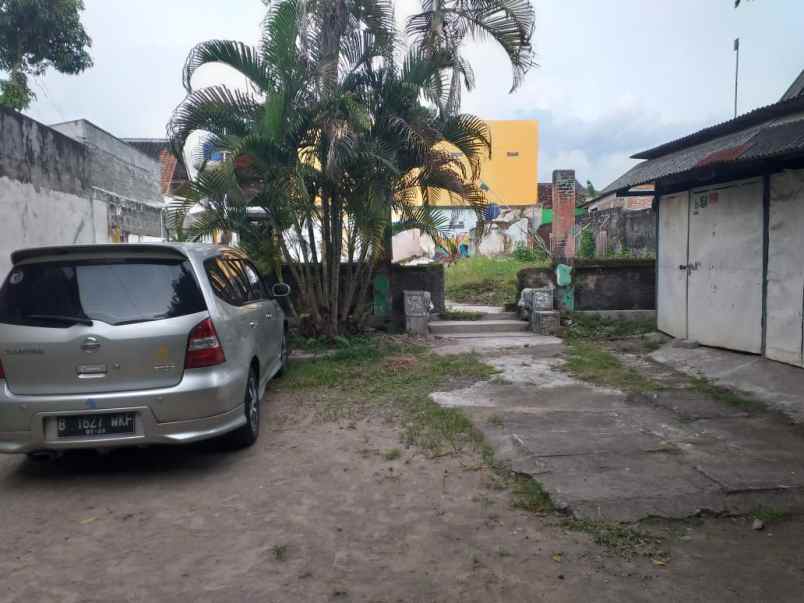 tanah kota jogja di umbulharjo sebelah gor amongrogo