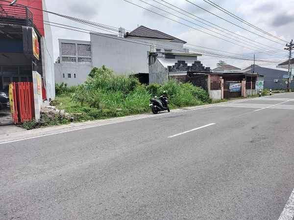 tanah pekarangan tepi jalan gito gati sleman