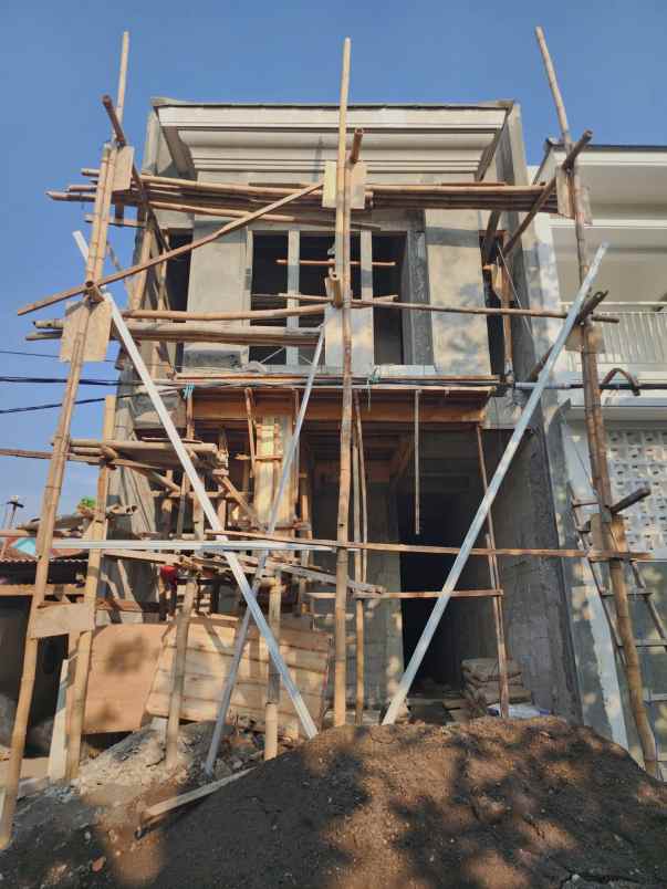 1man kos new minimalis rungkut 4 mnit upn row 3 mobil