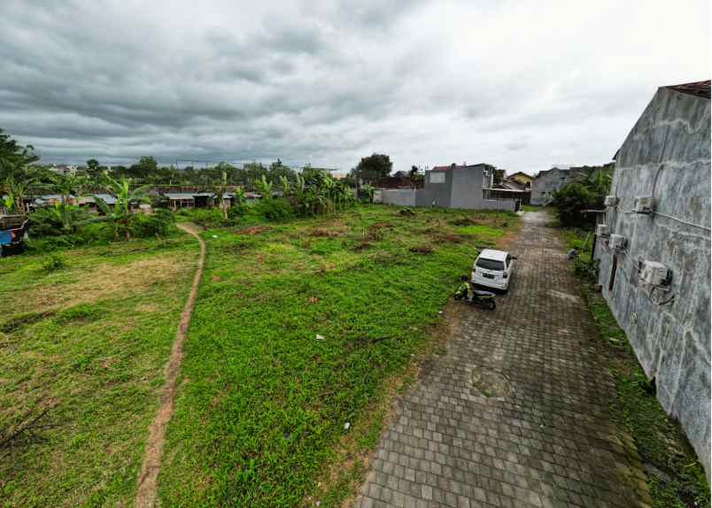 400 meter ringroad utara jogja