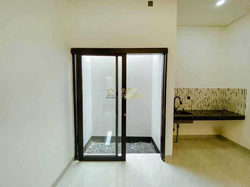 couple babadan rumah cantik siap huni di kalasan