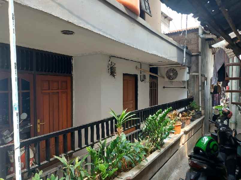di sewakan kost semi furnished