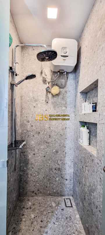 dijual apartemen apartemen podomoro city