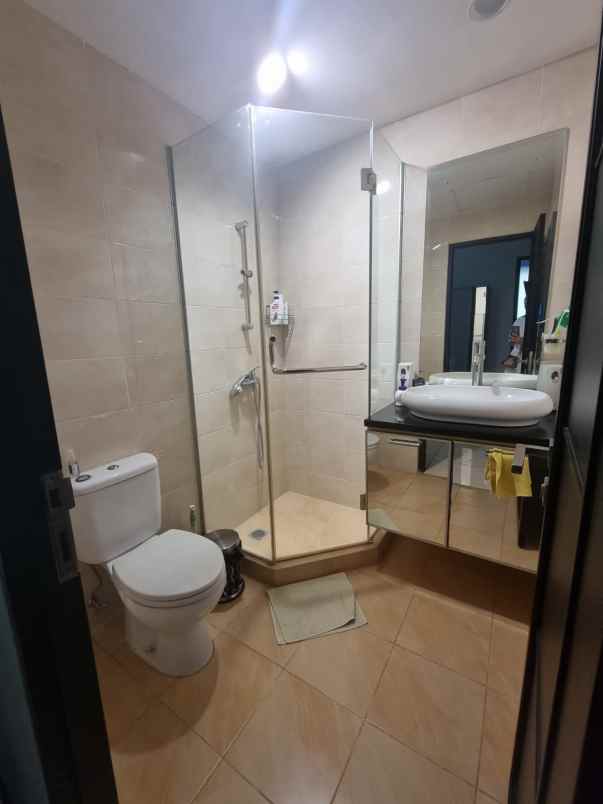 dijual apartemen dharmawamgsa