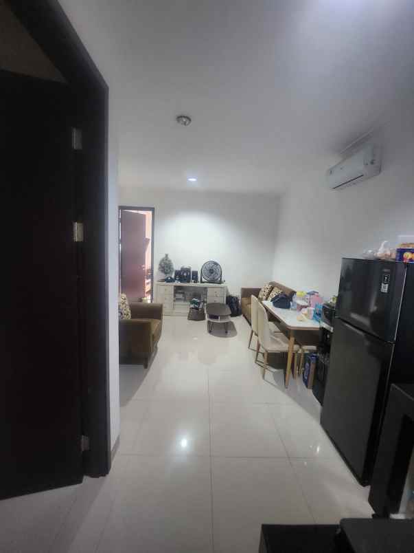 dijual apartemen green condo house green