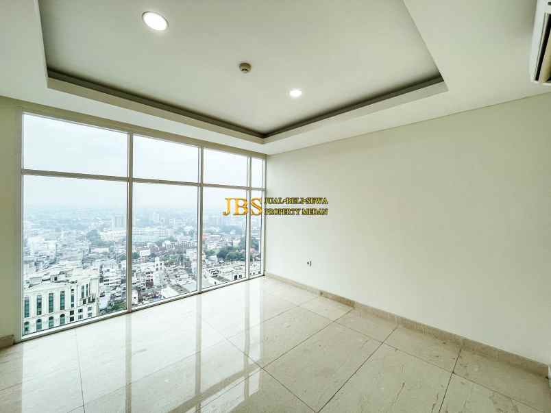 dijual apartemen the reiz condo jalan